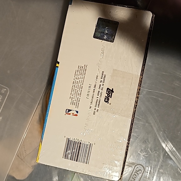 Tops NBA Basketball Cards - Picture 3 of 4